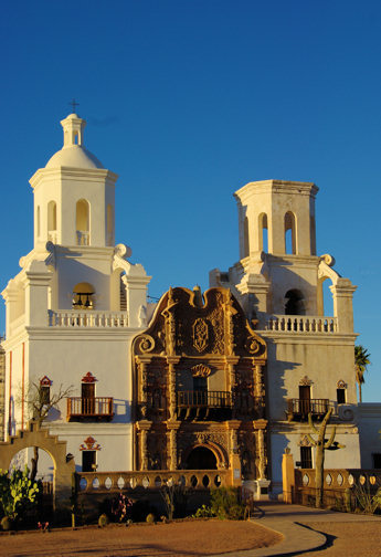 san-xavier-del-bac-front-in-late-light1